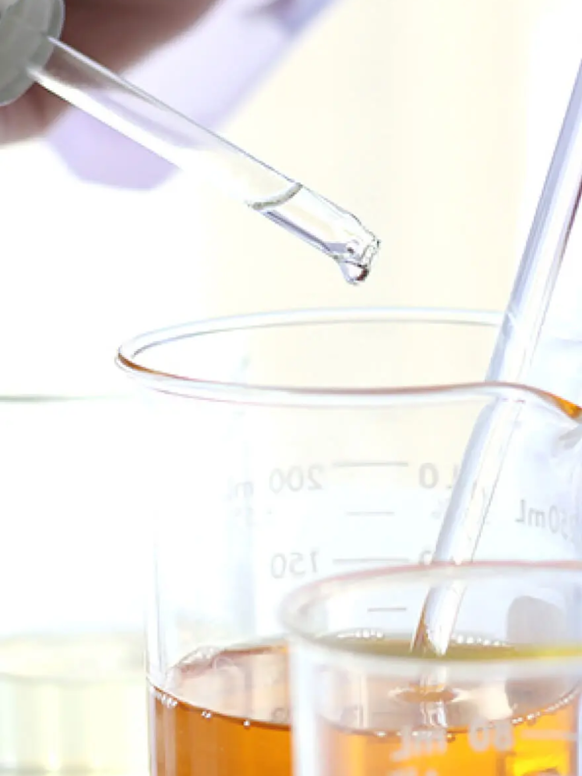 18-MEA: Cet elixir méconnu, un acide gras essentiel pour la santé capillaire